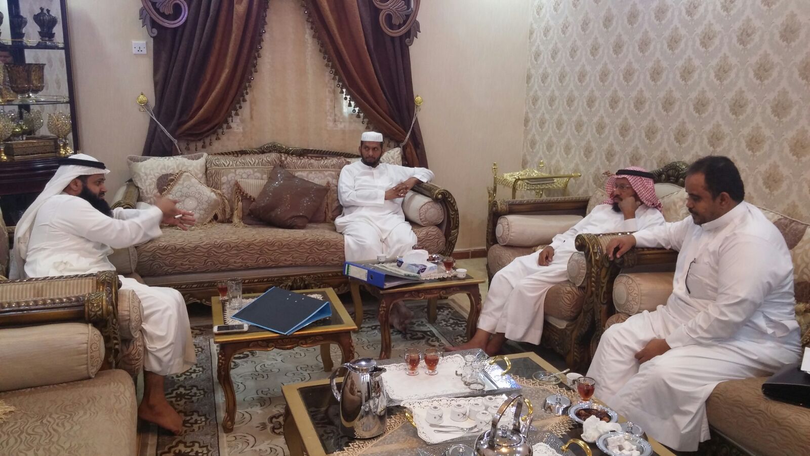 زيارات اللجان التعريفية لأفراد العائلة عام 1436هـ - 2015م